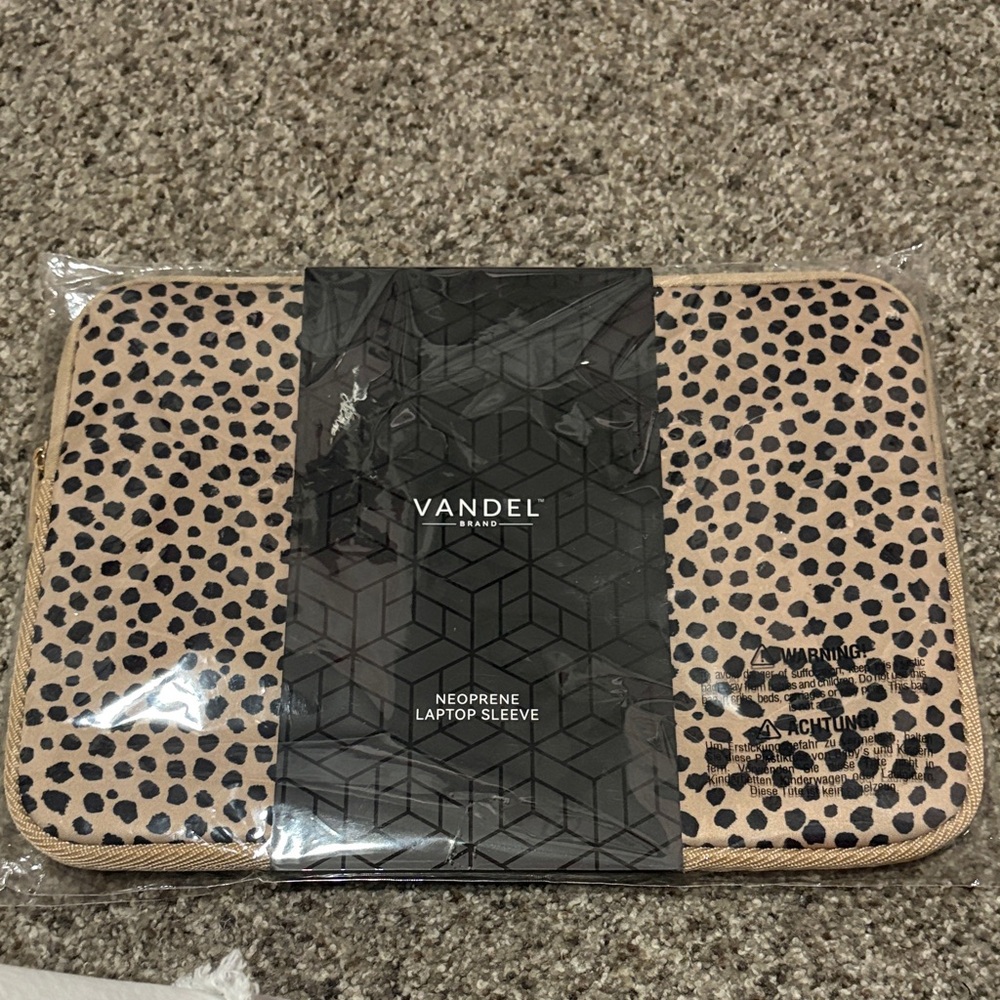Neoprene Laptop Sleeve - Tan and Black